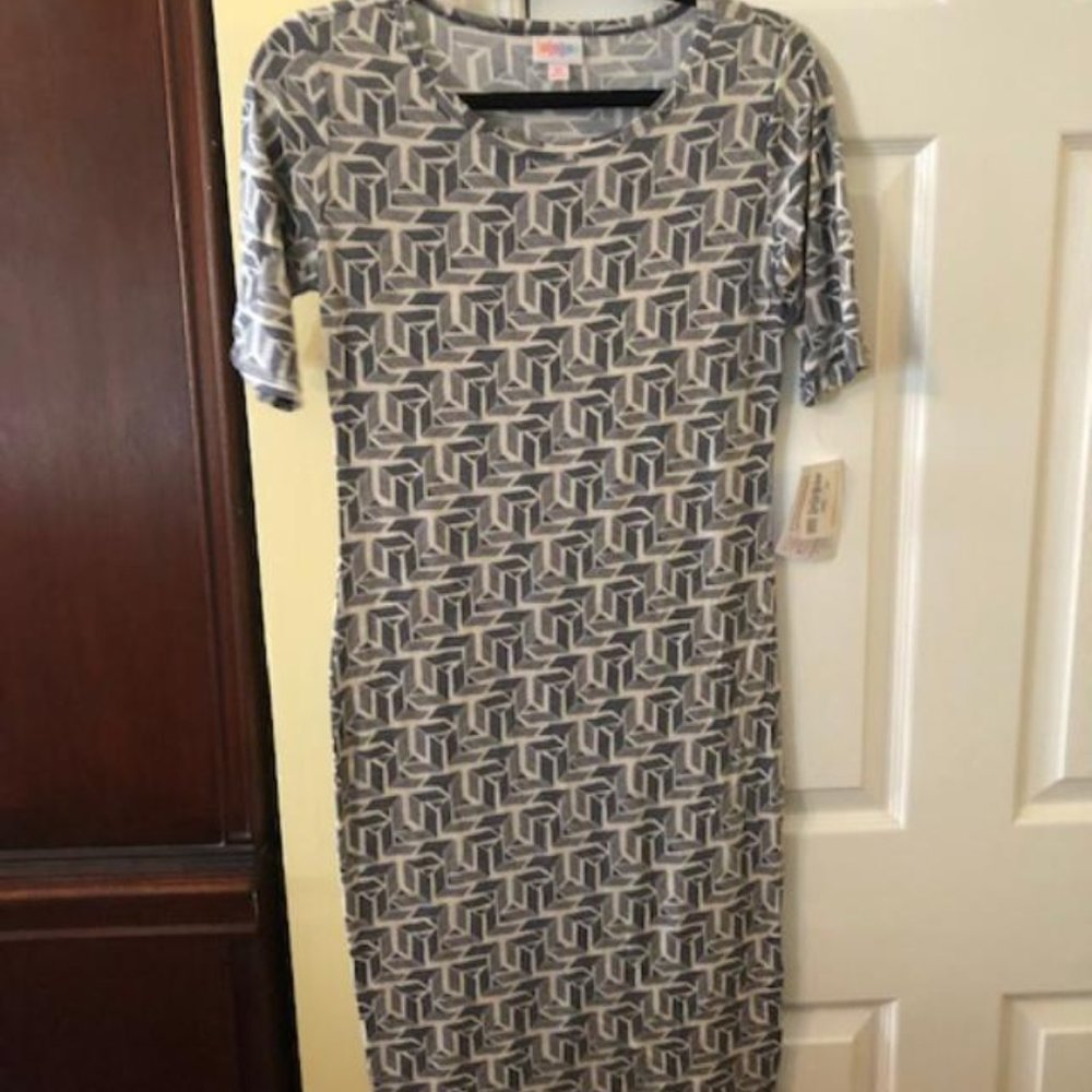 LuLaRoe  Julia XS